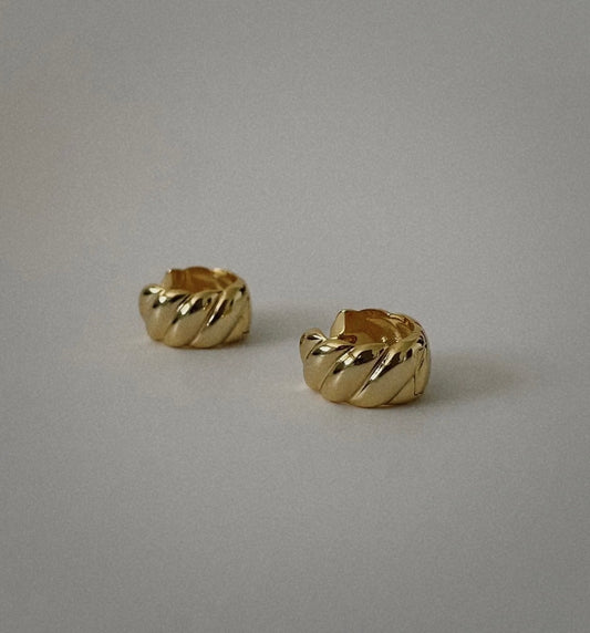 gold twist detail earrings